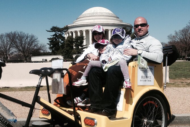 Grand Monuments & Memorials Tour - Washington Monument in a short, story-first moment