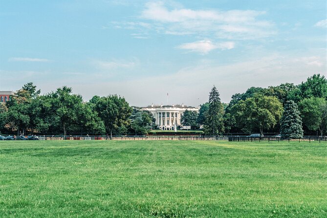 Grand Sightseeing Tour of Washington DC - Why the air-conditioned minivan matters more than you think