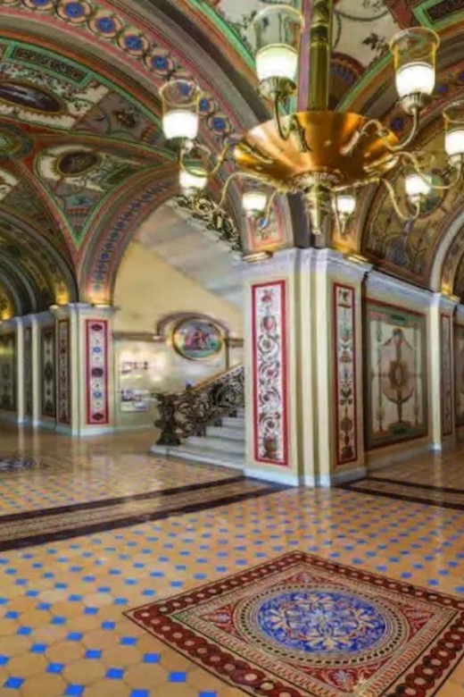 Guided Capitol Hill with US Capitol & Library Congress Entry - The US Capitol walkthrough, from Rotunda to old house chambers