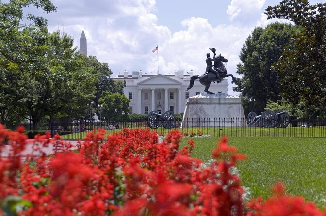 Haunted Washington D.C. Booze and Boos Ghost Walking Tour - Lafayette Square and the White House ghost stories