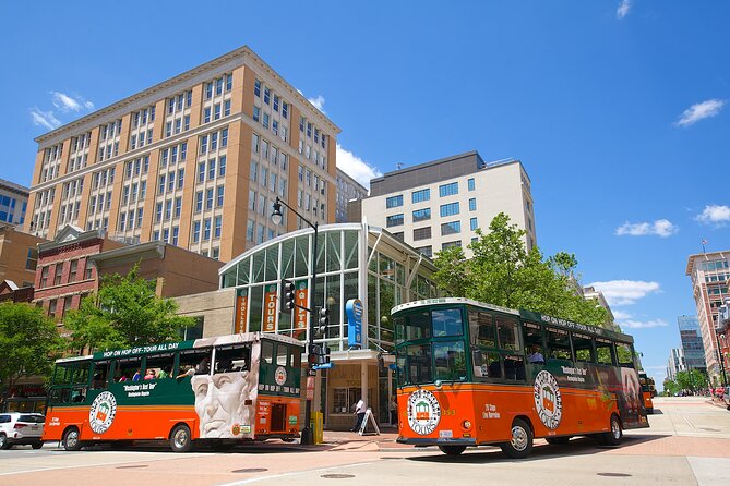 Hop-On Hop-Off 21 Stop Trolley Tour + Arlington Cemetery Tour - White House zone and the World War I Memorial stop