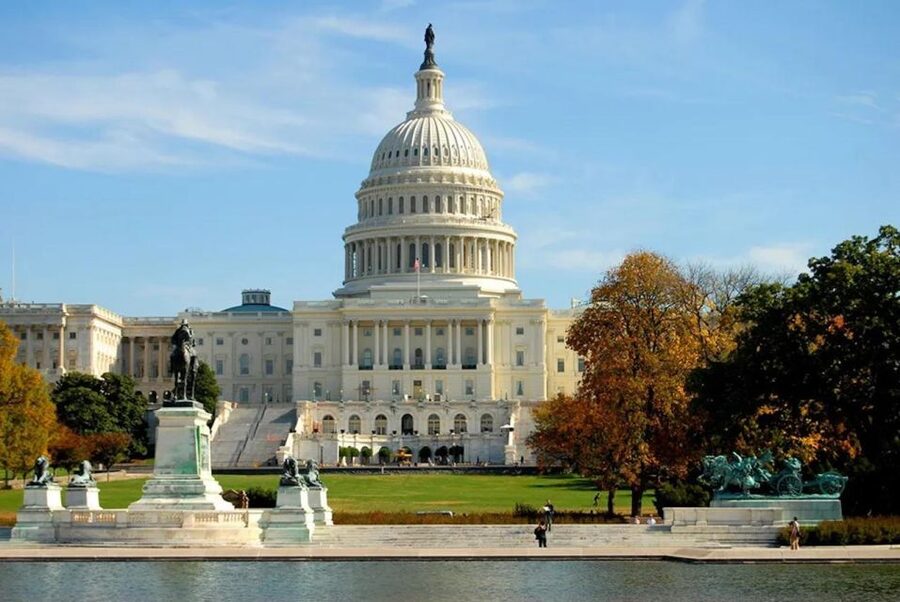 Monuments Bus Tour with 10 Stops, Optional US Capitol Entry - White House and U.S. Capitol Area, Seen the Right Way