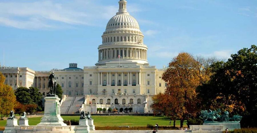 Monuments Bus Tour with 10 Stops, Optional US Capitol Entry - Where You Meet, Where You End, and How the Morning Moves