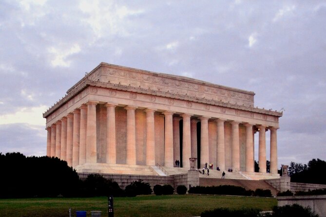 Monuments of DC Tour with Washington Monument or Museum Tickets - Price and logistics, especially ticket timing and check-in