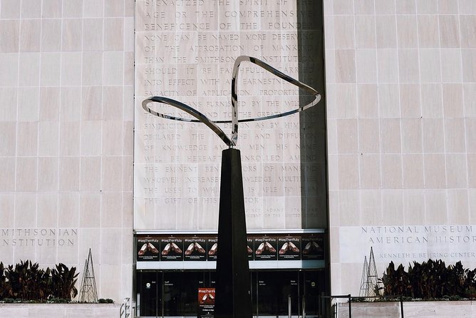 National Archives + American History Museum Tour 8ppl Max - Your 10:00 am start on the National Mall