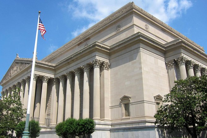 National Archives Skip the Line Guided Tour Semi-Private 6ppl Max - Meeting at the museum, then moving through security without drama