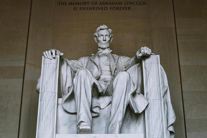National Mall Tour w/ Washington Monument Semi-Private 12ppl Max - Meeting at the Albert Einstein Memorial, then ending at the Monument