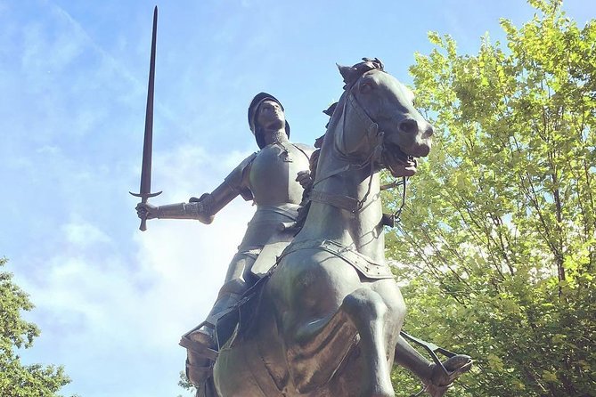 Off the Beaten Path: 16th Street and Adams Morgan Neighborhood Tour - Who this tour suits best, and who might want a different style