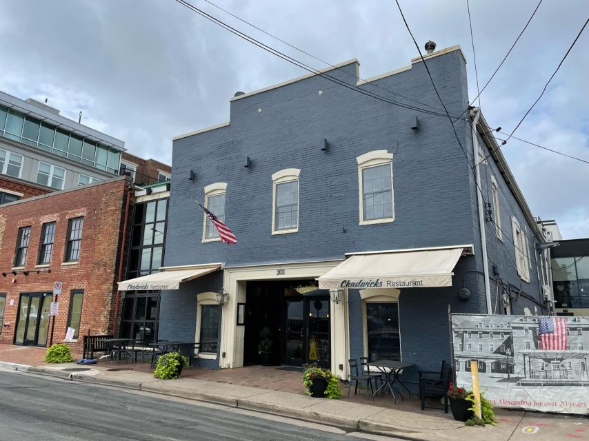 Old Town Alexandria: Southern Comfort Food & History Tour - Revolutionary War to Civil Rights, how the guide ties it together