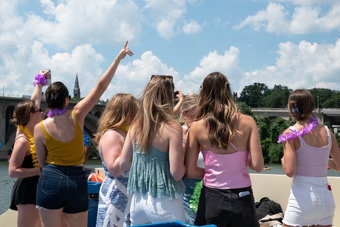 Party Yacht Cruise along Potomac River - Memorial Bridge and Washington Monument: Monuments in Motion