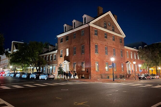 Phantoms of the Potomac: Old Town Alexandria Ghost Tour - Stop 1: Carlyle House Historic Park and the haunted street
