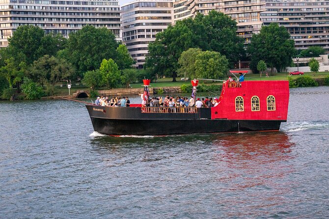 Pirate Ship Treasure Hunt Cruise with Face Painting - Value For Families: When This Cruise Makes Sense