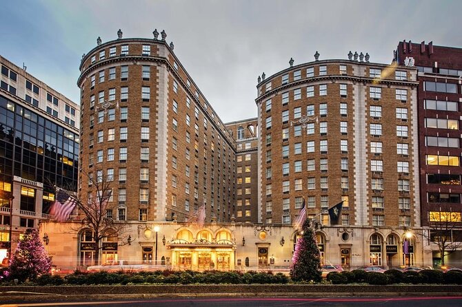 Presidents' Residences Walking Tour: Lafayette Sq + Foggy Bottom - Where you meet and how the 2:00 pm walk usually feels
