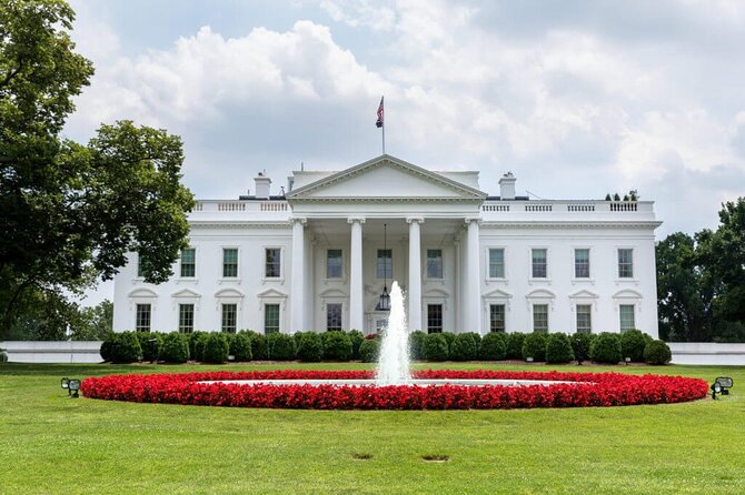 Private 3 Hour Highlights Tour Washington DC for up to 10 Guests - White House guided stop: the view you came for