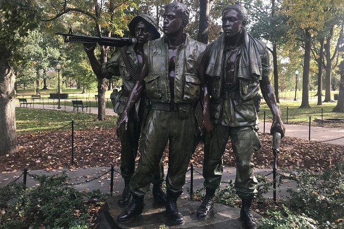 Private Customized Tour of Washington DC with US Veteran - Price and group value, $600 per group up to 6 people
