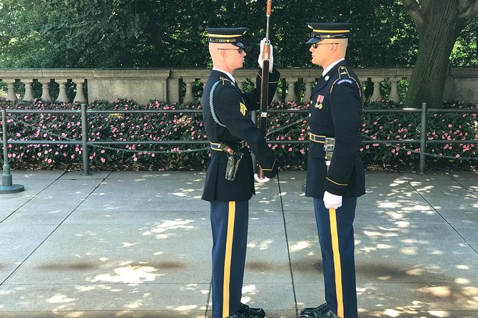 Private Customized Tour of Washington DC with US Veteran - Two-hour stops that add context to the capital