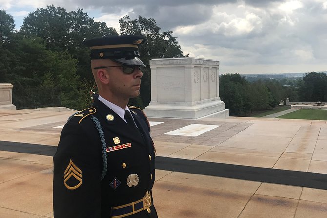 Private Customized Tour of Washington DC with US Veteran - One-hour memorial stops that work as a DC “spine”