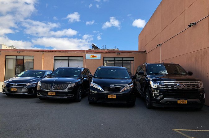 Private Departure Transfer to Washington Reagan Airport DCA - Dropping Off at the Terminal: Simple Curbside Exit