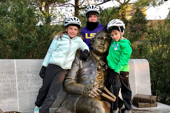 Private Family-Friendly Bike Tour of DC - Stop 2: U.S. Capitol views and quick photo time