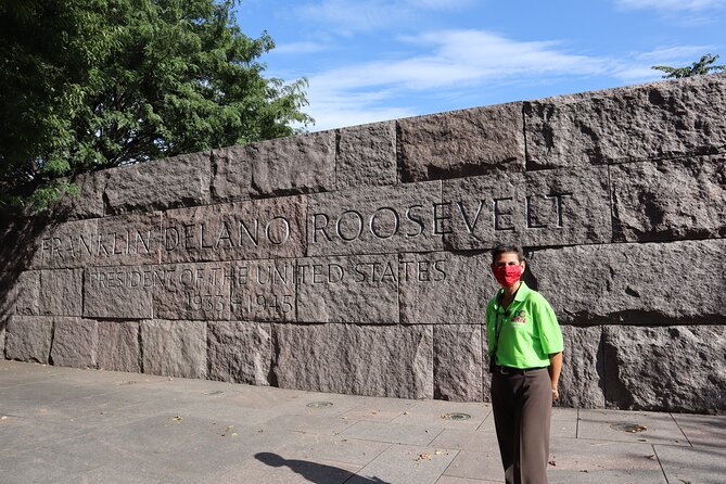 Private Tour In different languages - World War II, Jefferson Memorial, and the Tidal Basin story you might skip