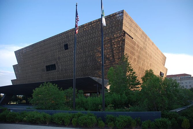 Private Tour of Museum of African American History and Culture - Why a private, microphone-guided tour at NMAAHC is such good value