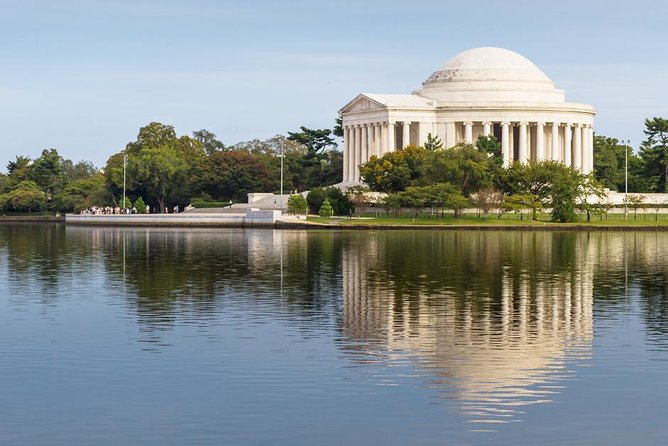 Private Washington D.C. Monuments Tour - Stop 1: White House Quick Look With Guide Narration