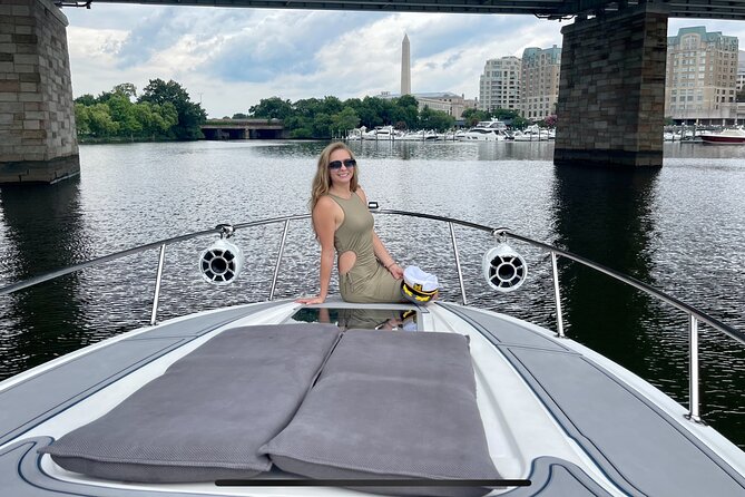 Private Yacht Tour along Washington DC Waterfront - Price and value: what $99 really buys you on the water