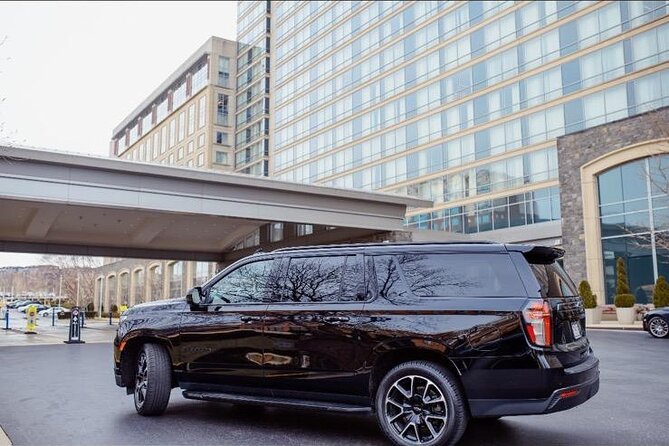 Roberts Luxury Transportation Shuttle Private Sightseeing Tour - Meeting point: Melrose Georgetown Hotel, pickup timing, and the best way to start