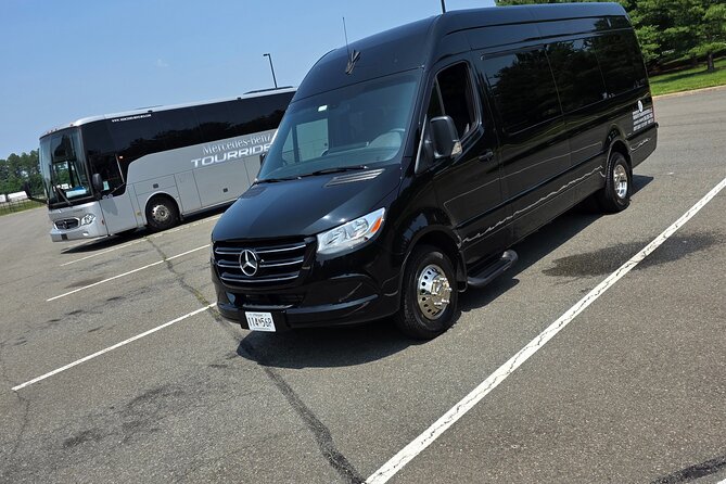 Roberts Luxury Transportation Shuttle Private Sightseeing Tour - Comfort details: A/C, water, and small wins that save your mood