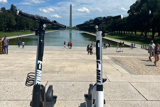 Scooter Tour — Washington DC's Monuments and Memorials - The big loop: from the White House to the memorial walls