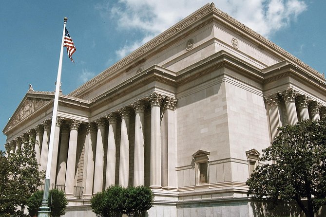 Skip-the-line National Archives Building Exclusive Guided Tour - Stop-by-stop: how the museum route builds a clear story
