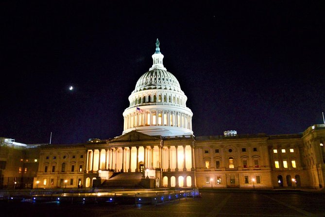 Small Group National Mall Night Tour with 10 Top Attractions - Capitol Dome glow and the short walk that makes a difference