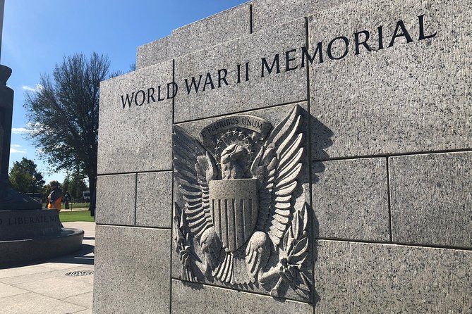 Small Group Tour of DC - Open-Top or Glass Convertible Luxury Bus - Lincoln Memorial steps, then Korean War and Vietnam War memorials