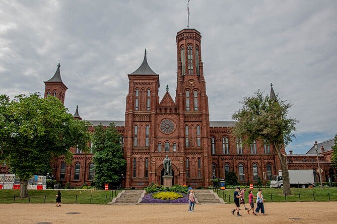 Smithsonian Museums Walking Tour with Reserved Air & Space Entry - Best for who: match your travel style