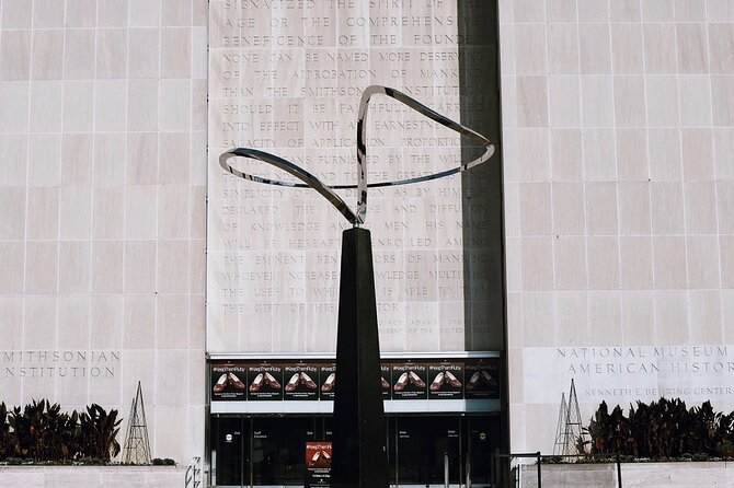 Smithsonian Natural History + American History - Exclusive Tour - American History Museum: follow the story from flags to First Ladies