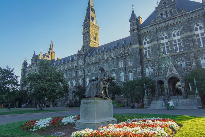 The History of Black Georgetown - The Private, Small-Group Style That Keeps You Paying Attention