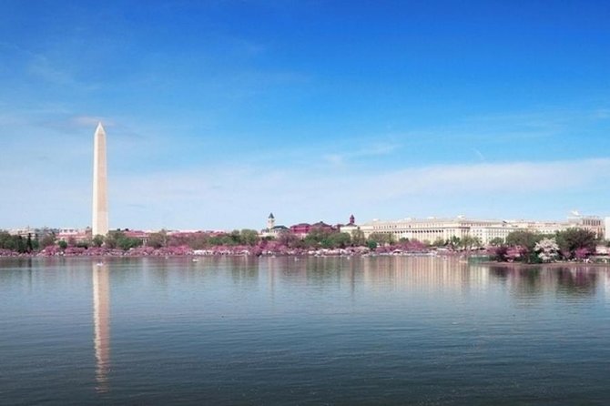 The Washington DC Sightseeing Flex Pass: Capital Savings - Bike and Roll DC monuments tour: seeing the icons efficiently