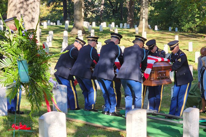 Veteran-Led Arlington National Cemetery Walking Tour - Arlington House (Robert E. Lee Memorial): study and contemplation on difficult ground