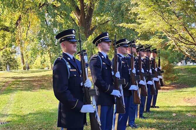 Veteran-Led Arlington National Cemetery Walking Tour - Tomb of the Unknown Soldier: the changing of the guard, plus etiquette help