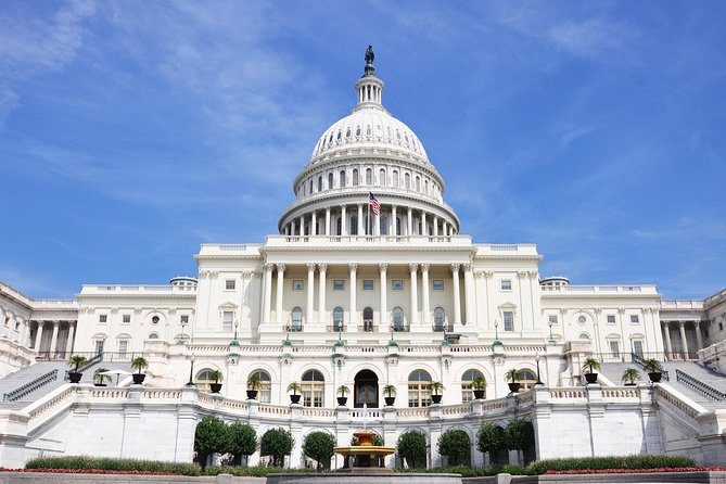 VIP Best of DC with US Capitol + National Archives Reserved Entry - Memorials and Monuments: How the Route Makes Sense