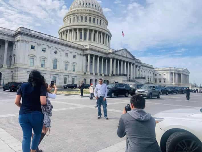 Washington D.C. 1 Day Tour from New York City - White House exterior stop, how to make 20 minutes count