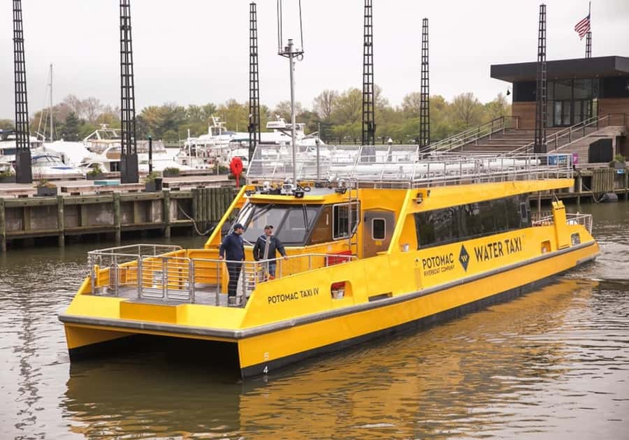 Washington DC: 1 or 2-Day Unlimited Water Taxi Pass - Price and value: is $36 a good deal for you?