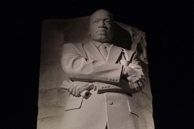 Washington DC After Dark Night-Time Sightseeing Wonder Tour - White House at Night: Short Walk, Clear Purpose