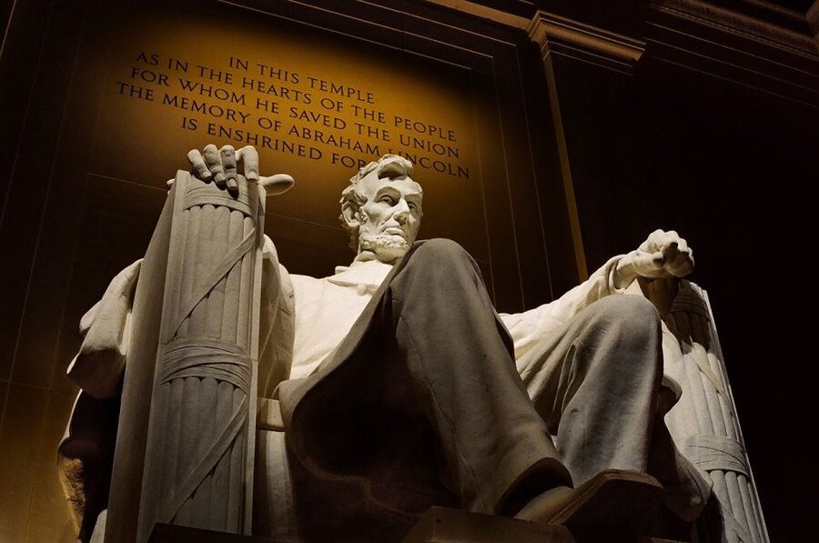 Washington DC: Cherry Blossom Walking Tour - Franklin Delano Roosevelt Memorial: “the era” becomes more than a label