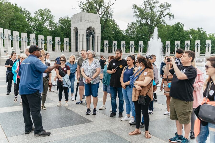 Washington, DC: Full-Day Tour with a Scenic River Cruise - Riding in style: the bus, the timing, and why it works