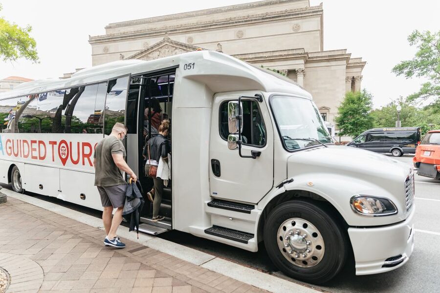 Washington, DC: Full-Day Tour with a Scenic River Cruise - Potomac River cruise in summer: why the water view is worth it