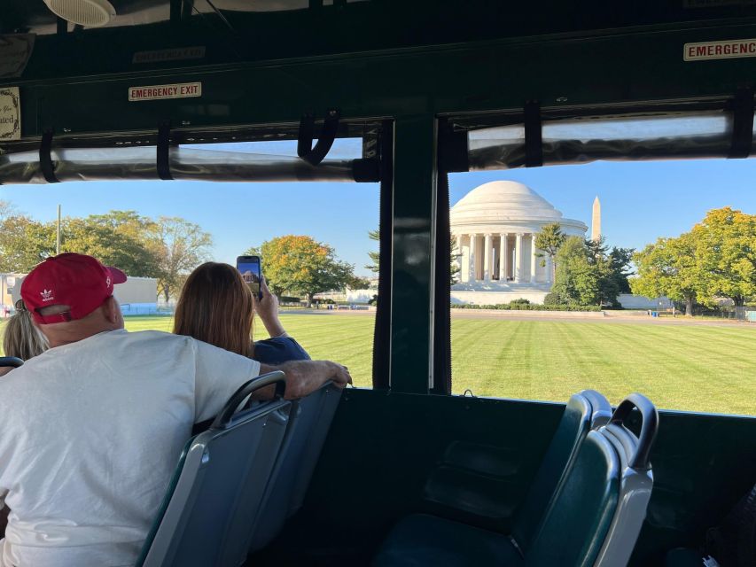 Washington, DC: Hop-On Hop-Off Old Town Trolley City Tour - Capitol Hill and federal institutions: the DC blueprint tour