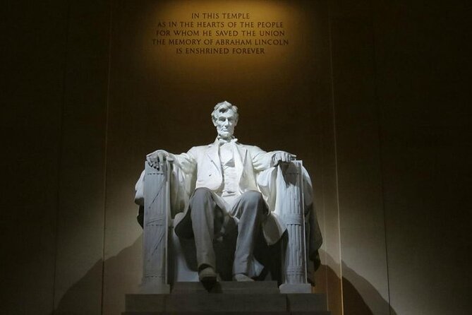 Washington DC Legend Cart Shuttle Evening Tour - Stop 2 and Stop 3: the Lincoln Memorial corridor, Korean War and Vietnam Veterans Memorial