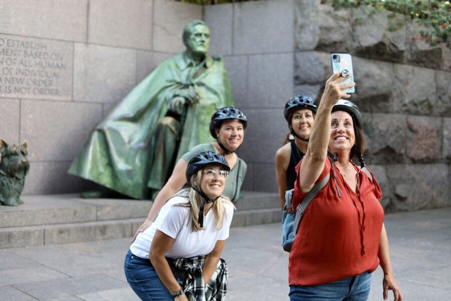 Washington DC: Monuments and Memorials Bike Tour - Price and value: what $65 buys you in 3 hours