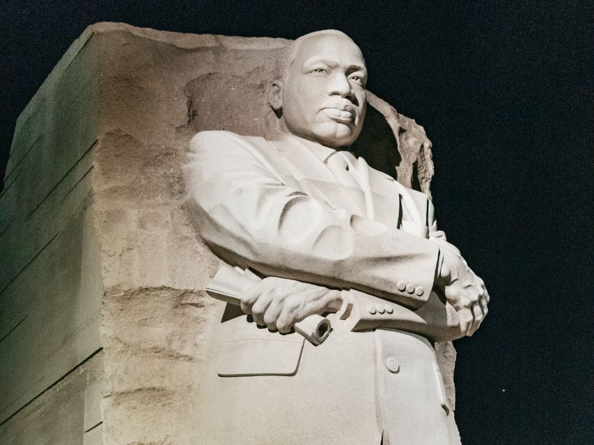 Washington DC: Monuments by Moonlight Nighttime Trolley Tour - Stop 2: FDR and Martin Luther King Jr. Memorial in 30 Minutes